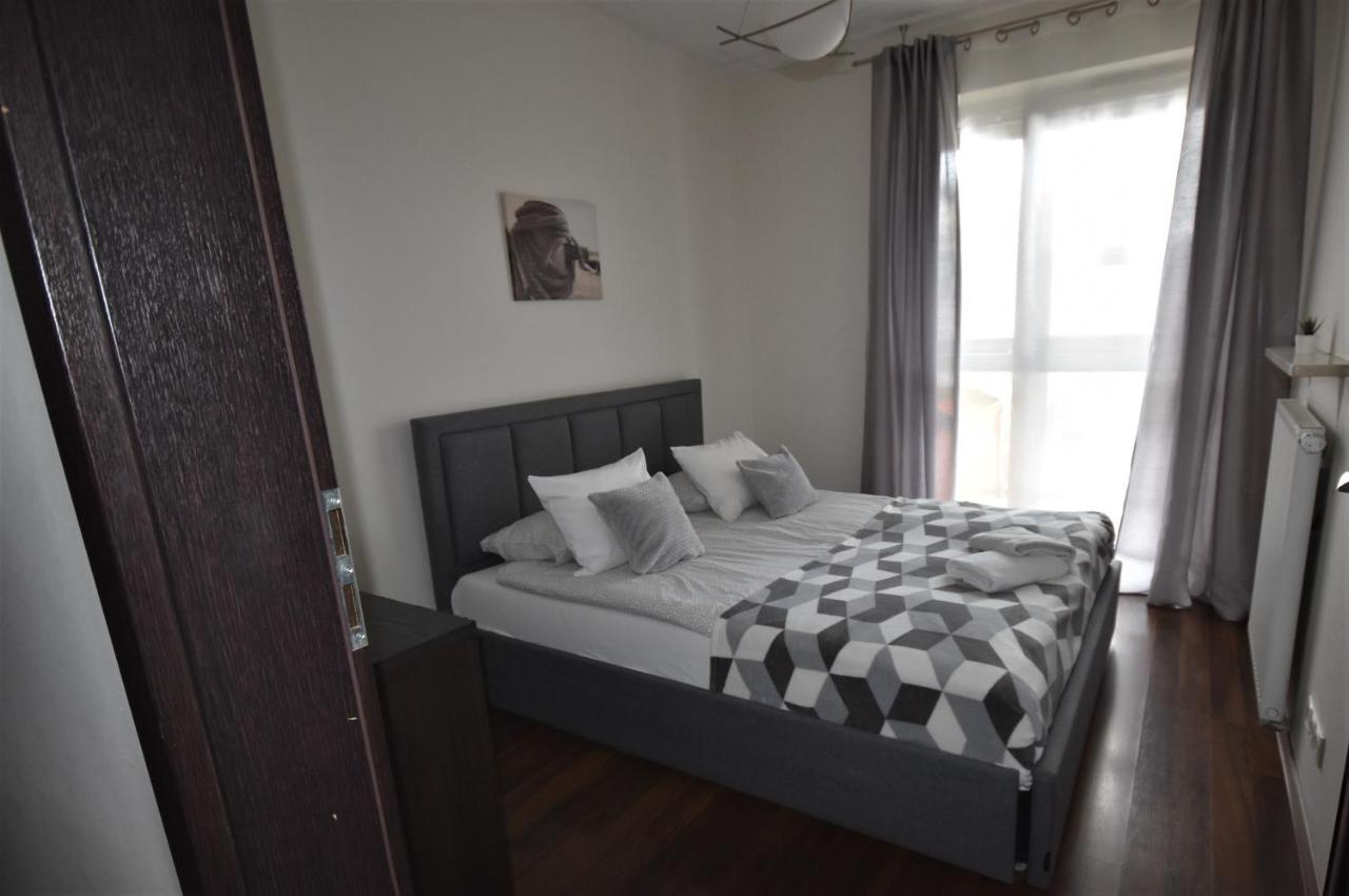 Senator Warsaw Apartments ภายนอก รูปภาพ