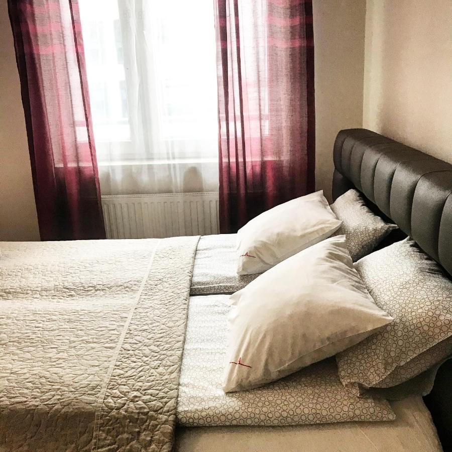 Senator Warsaw Apartments ภายนอก รูปภาพ