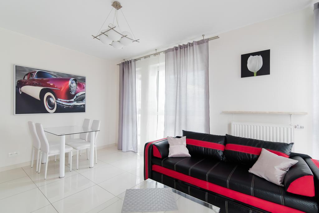 Senator Warsaw Apartments ภายนอก รูปภาพ