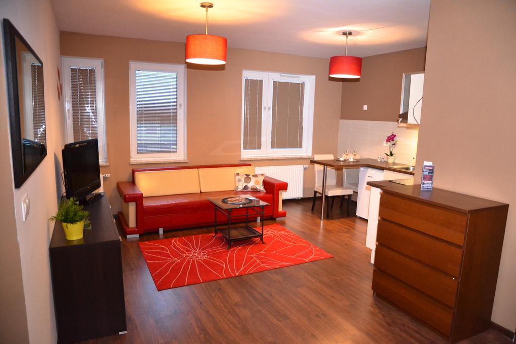 Senator Warsaw Apartments ภายนอก รูปภาพ
