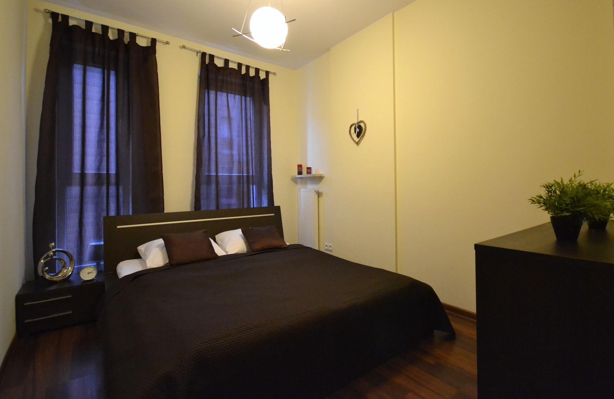 Senator Warsaw Apartments ภายนอก รูปภาพ