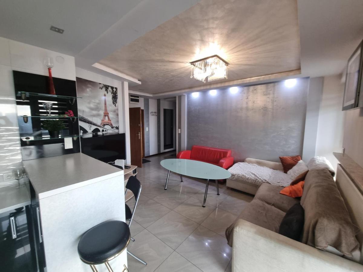 Senator Warsaw Apartments ภายนอก รูปภาพ