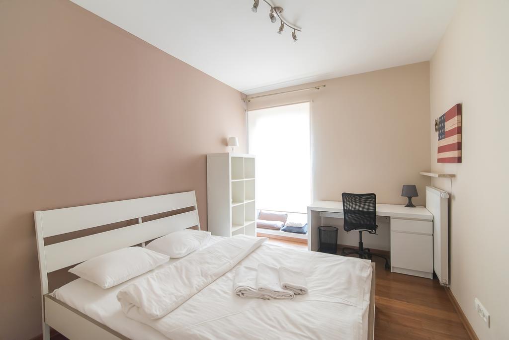 Senator Warsaw Apartments ภายนอก รูปภาพ