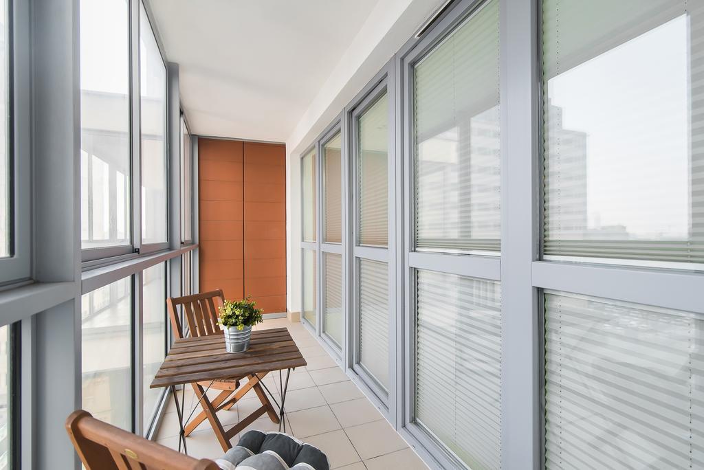 Senator Warsaw Apartments ภายนอก รูปภาพ
